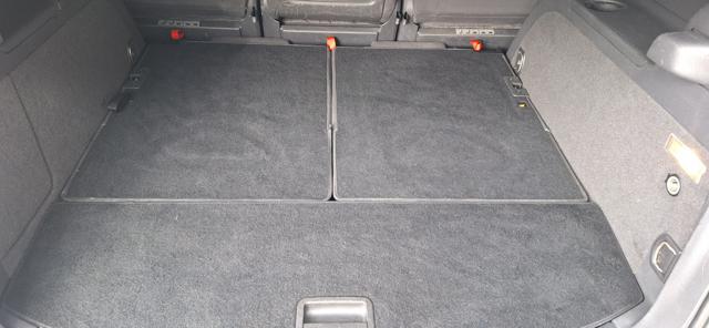 VOLKSWAGEN Touran usata, con Airbag laterali