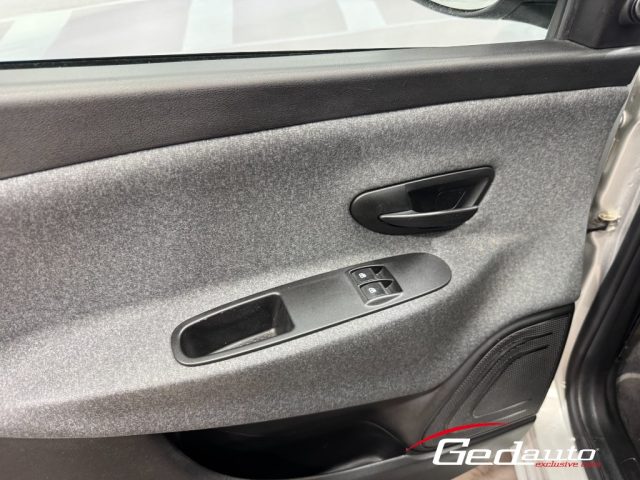 LANCIA Ypsilon usata, con Autoradio digitale