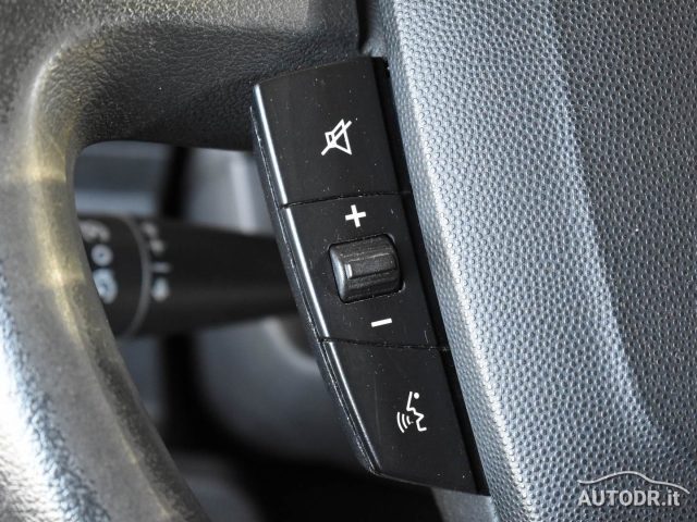 PEUGEOT Boxer usata, con MP3