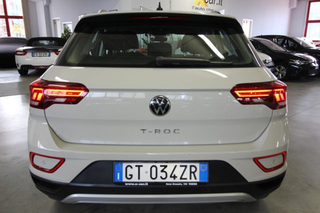 VOLKSWAGEN T-Roc usata, con Autoradio