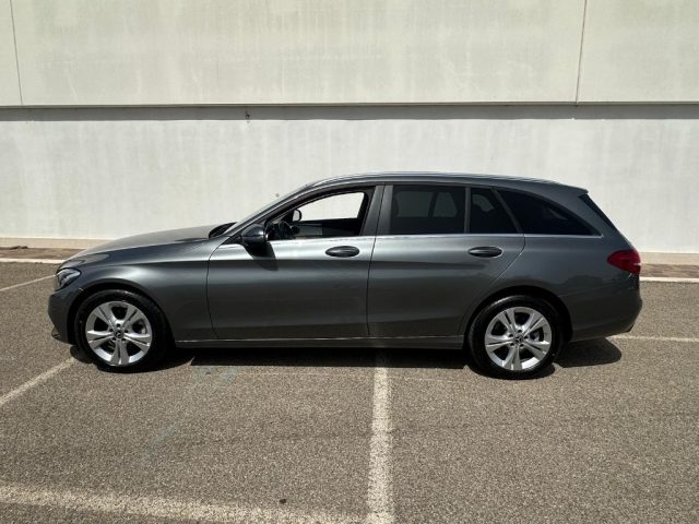MERCEDES-BENZ C 220 usata, con Cerchi in lega