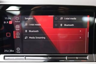 VOLKSWAGEN Golf Variant usata, con Fari direzionali