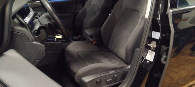 VOLKSWAGEN Golf usata, con Fari LED