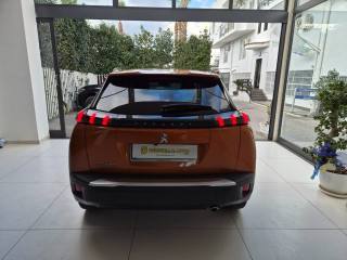 PEUGEOT 2008 usata, con Boardcomputer
