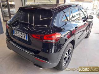 MERCEDES-BENZ GLA 180 usata, con Chiusura centralizzata