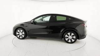 TESLA Model Y usata, con Specchietti laterali elettrici