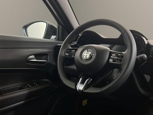 ALFA ROMEO Junior usata, con Portellone posteriore elettrico