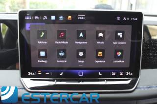 VOLKSWAGEN Tiguan usata, con Autoradio