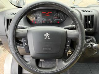 PEUGEOT Boxer usata, con Servosterzo