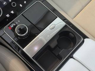LAND ROVER Range Rover Velar usata, con Sensori di parcheggio posteriori