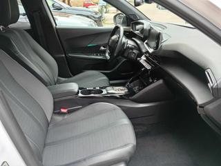 PEUGEOT 2008 usata, con Cruise Control