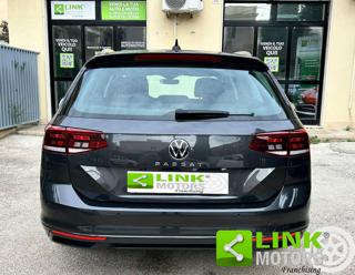 VOLKSWAGEN Passat Variant usata, con Controllo trazione