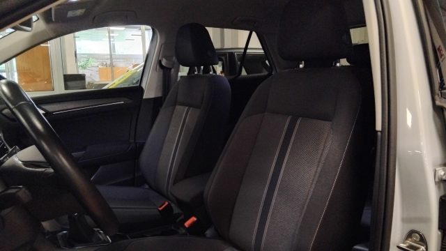 VOLKSWAGEN T-Roc usata, con Autoradio digitale