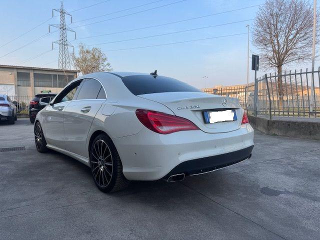 MERCEDES-BENZ CLA 220 usata, con Airbag Passeggero