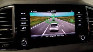 SKODA Karoq usata, con Telecamera per parcheggio assistito