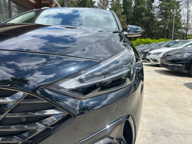 HYUNDAI i30 usata, con Airbag