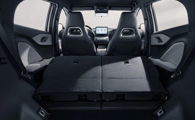 BYD Dolphin Surf usata, con Climatizzatore