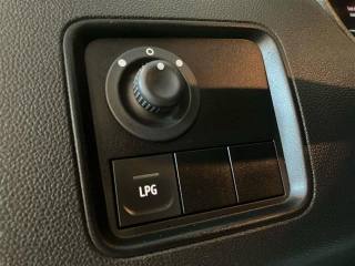 DACIA Duster usata 25