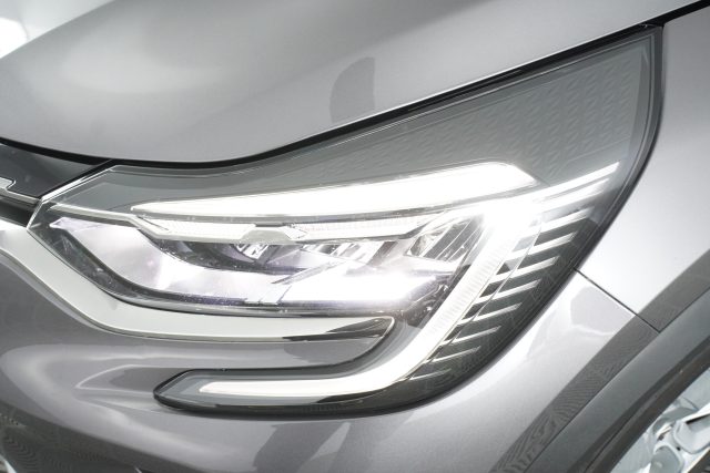 RENAULT Captur usata 9