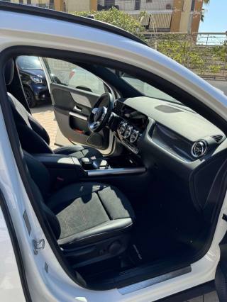 MERCEDES-BENZ GLA 200 usata, con USB
