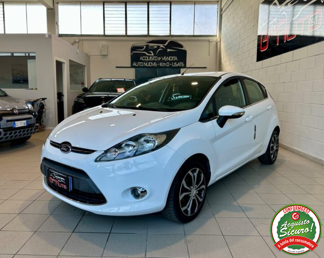 FORD Fiesta usata, con ABS