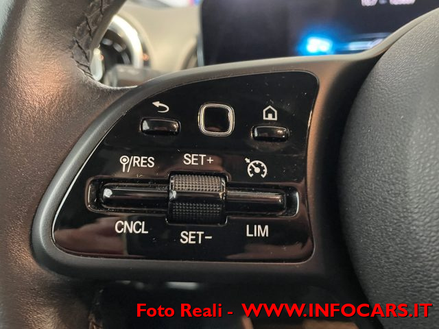 MERCEDES-BENZ GLB 180 usata, con USB