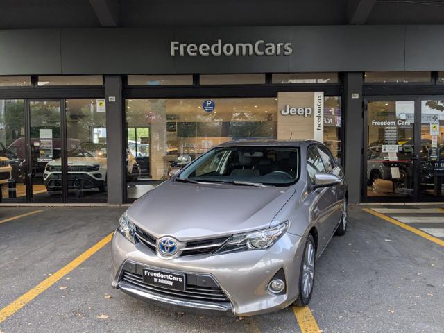 TOYOTA Auris usata, con Airbag