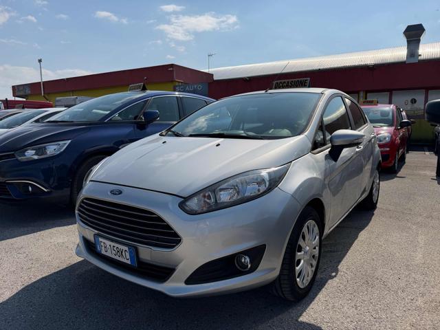 FORD Fiesta usata, con ABS