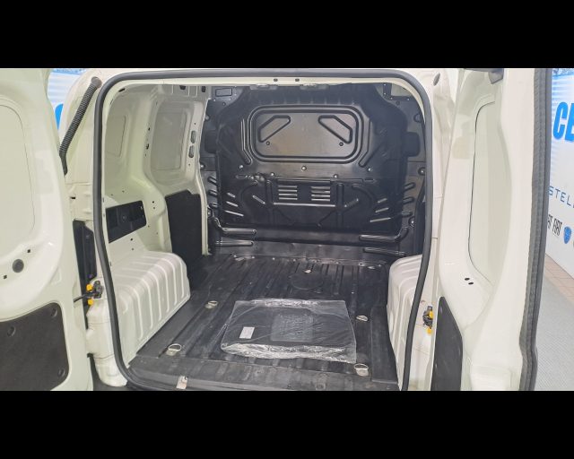 FIAT Fiorino usata, con Fari direzionali