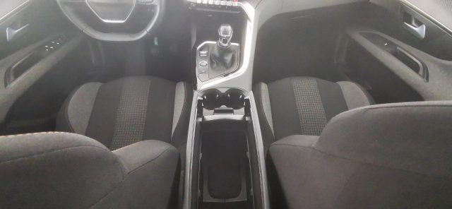 PEUGEOT 3008 usata, con Telecamera per parcheggio assistito