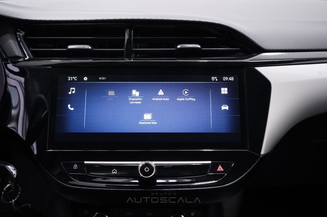 OPEL Corsa usata, con Touch screen