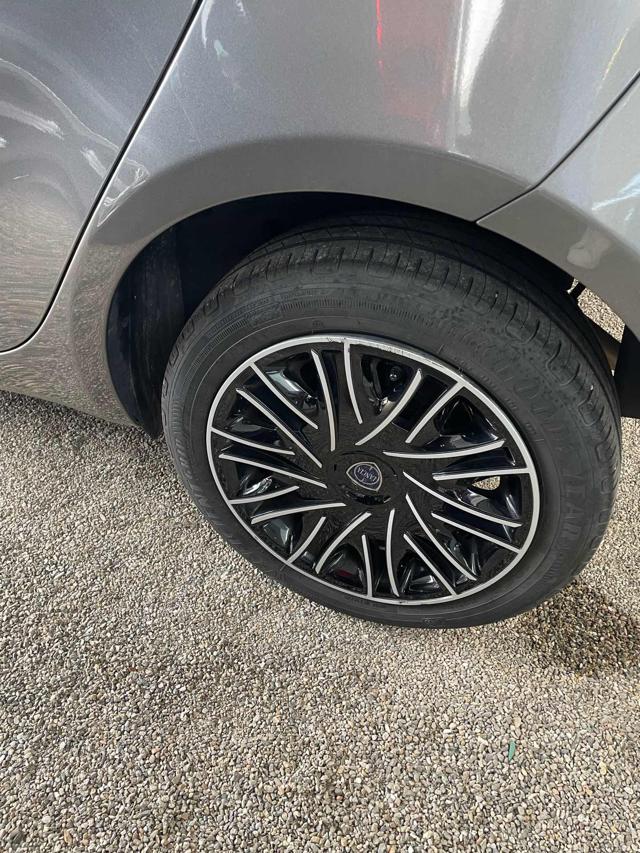 LANCIA Ypsilon usata 13