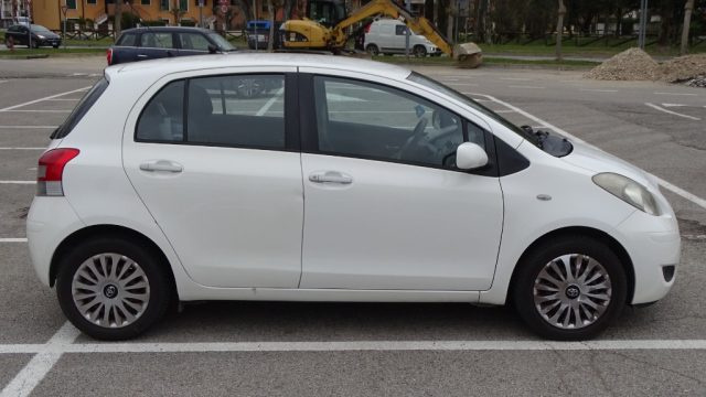 TOYOTA Yaris usata, con Climatizzatore