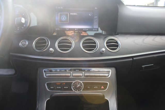 MERCEDES-BENZ E 200 usata, con Climatizzatore