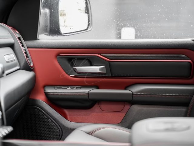 DODGE RAM usata, con Autoradio digitale