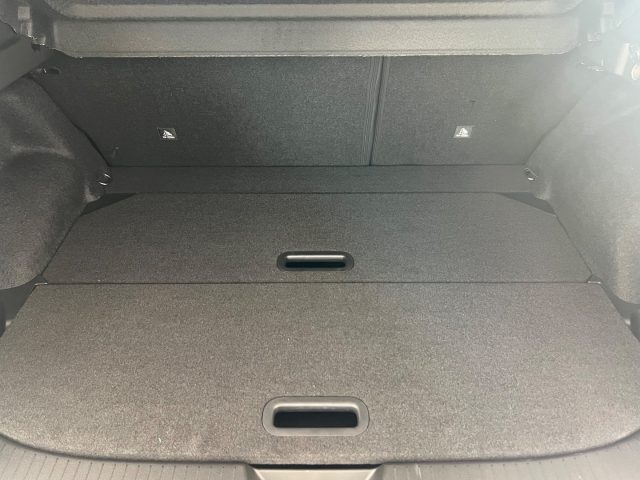 NISSAN Qashqai usata, con Controllo automatico clima