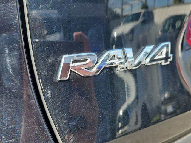 TOYOTA RAV 4 usata, con Telecamera per parcheggio assistito