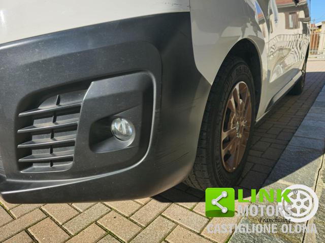 OPEL Vivaro usata, con Vivavoce