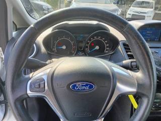 FORD Fiesta usata, con Autoradio