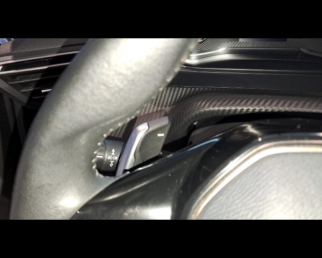 PEUGEOT 2008 usata, con Controllo elettronico della corsia