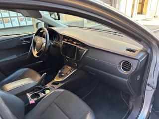 TOYOTA Auris Touring Sports usata, con Park Distance Control