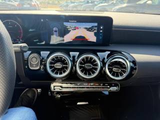 MERCEDES-BENZ A 200 usata, con Fari LED