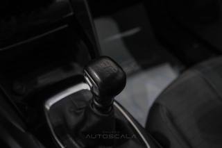 PEUGEOT 2008 usata, con Sistema di navigazione