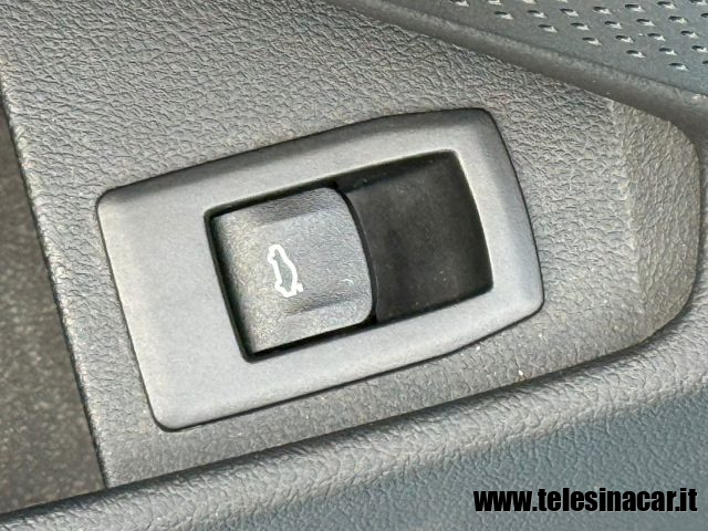 BMW 318 usata, con Sensori di parcheggio posteriori