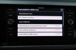 VOLKSWAGEN Taigo usata, con Hill holder