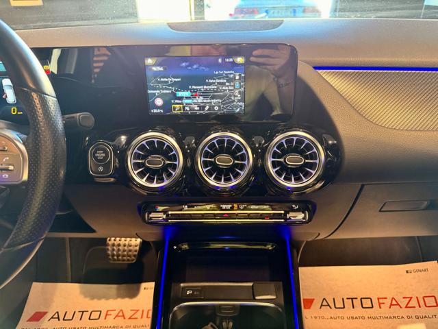 MERCEDES-BENZ GLA 200 usata, con Controllo automatico clima