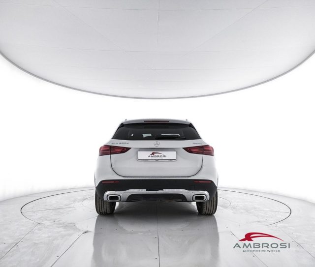 MERCEDES-BENZ GLA 200 usata 5