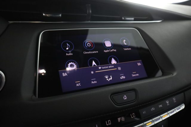 CADILLAC XT4 usata 10