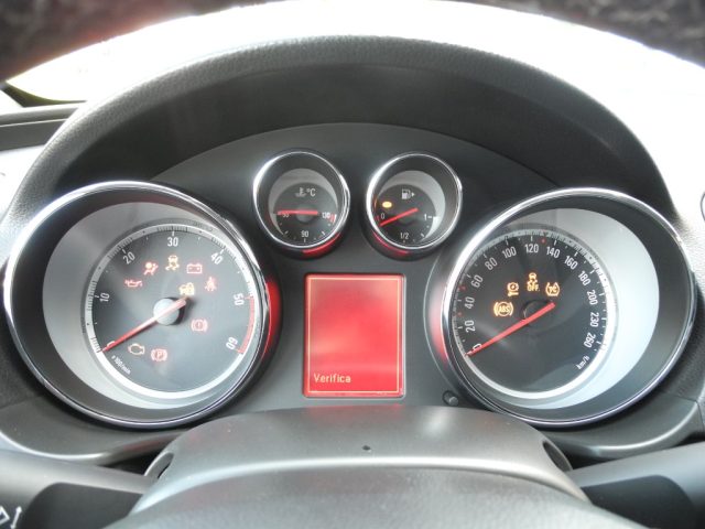 OPEL Insignia usata, con Park Distance Control