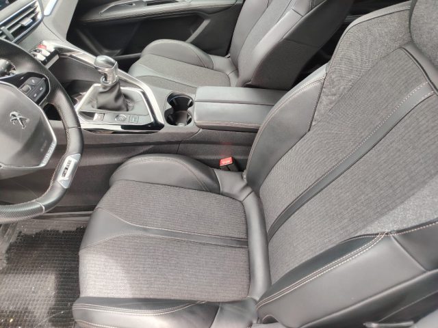 PEUGEOT 3008 usata, con Cruise Control